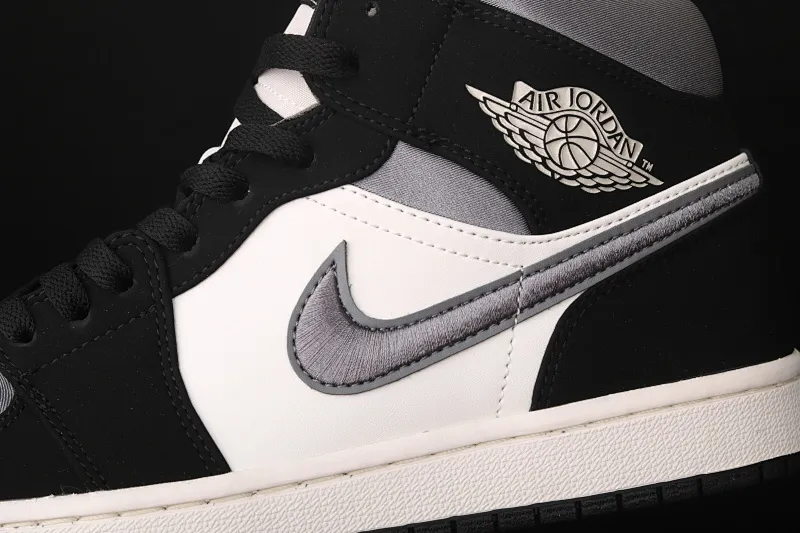 All Categories Air Jordan Jordan Series Basketball Shoes Air Jordan 1 Mid Air Jordan 1 Mid AJ1 Joe 1 Silk Earl Embroidery Thread Hook Mid-top Basketball Shoes 852542-011